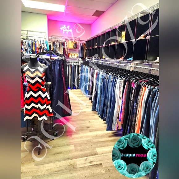 Meet the Posher Other - 🅐🅑🅞🅤🅣 @𝚊𝚚𝚞𝚊𝚛𝚘𝚣𝚊